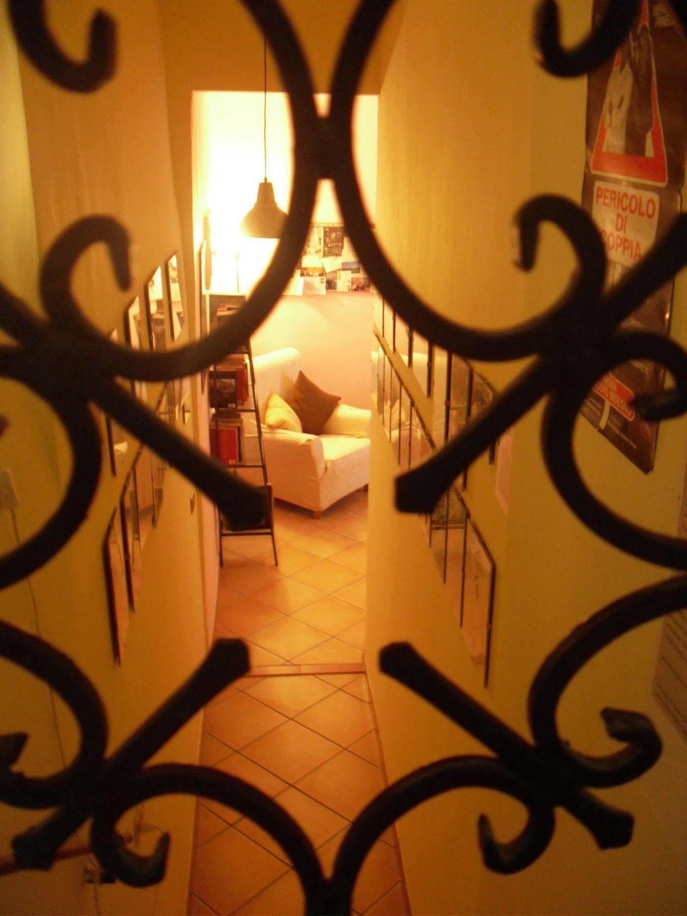 Bed And Breakfast I Vicoletti Di Napoli Bagian luar foto